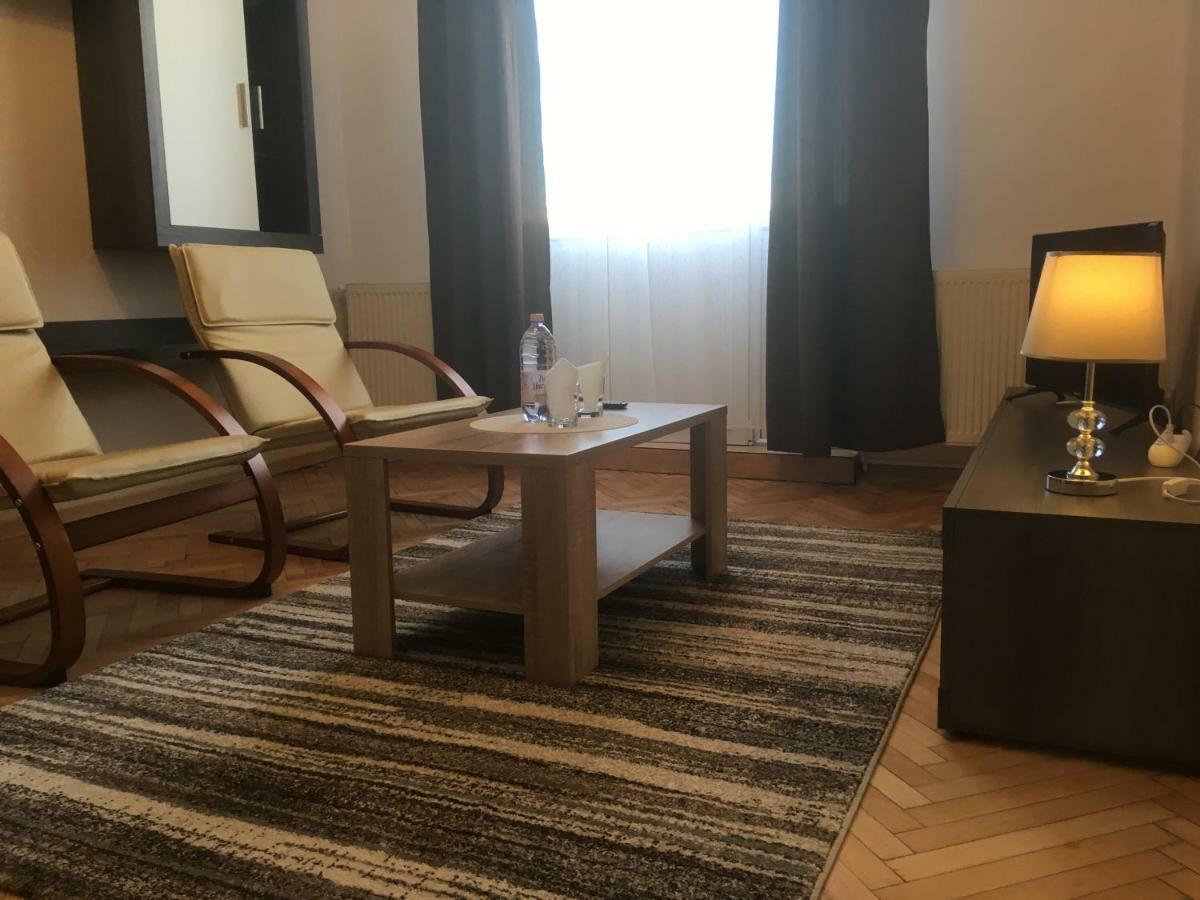 Hotel Holiday Victoria Victoria  Dış mekan fotoğraf